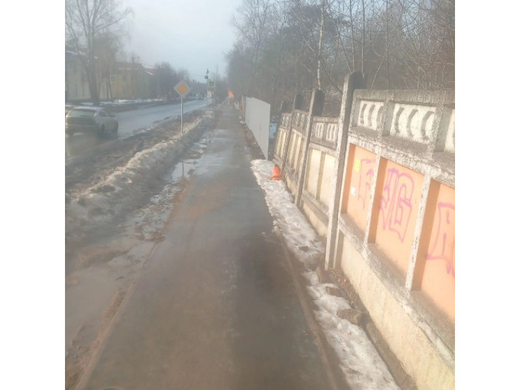 БМУ «ТСЗ» на регулярной основе в соответствии с погодными условиями проводит работы по содержанию территории поселения в весенний период.
